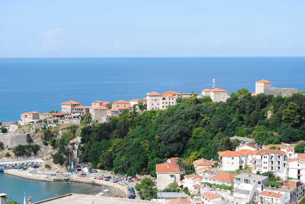 Apartments Knezevic Ulcinj Exterior foto